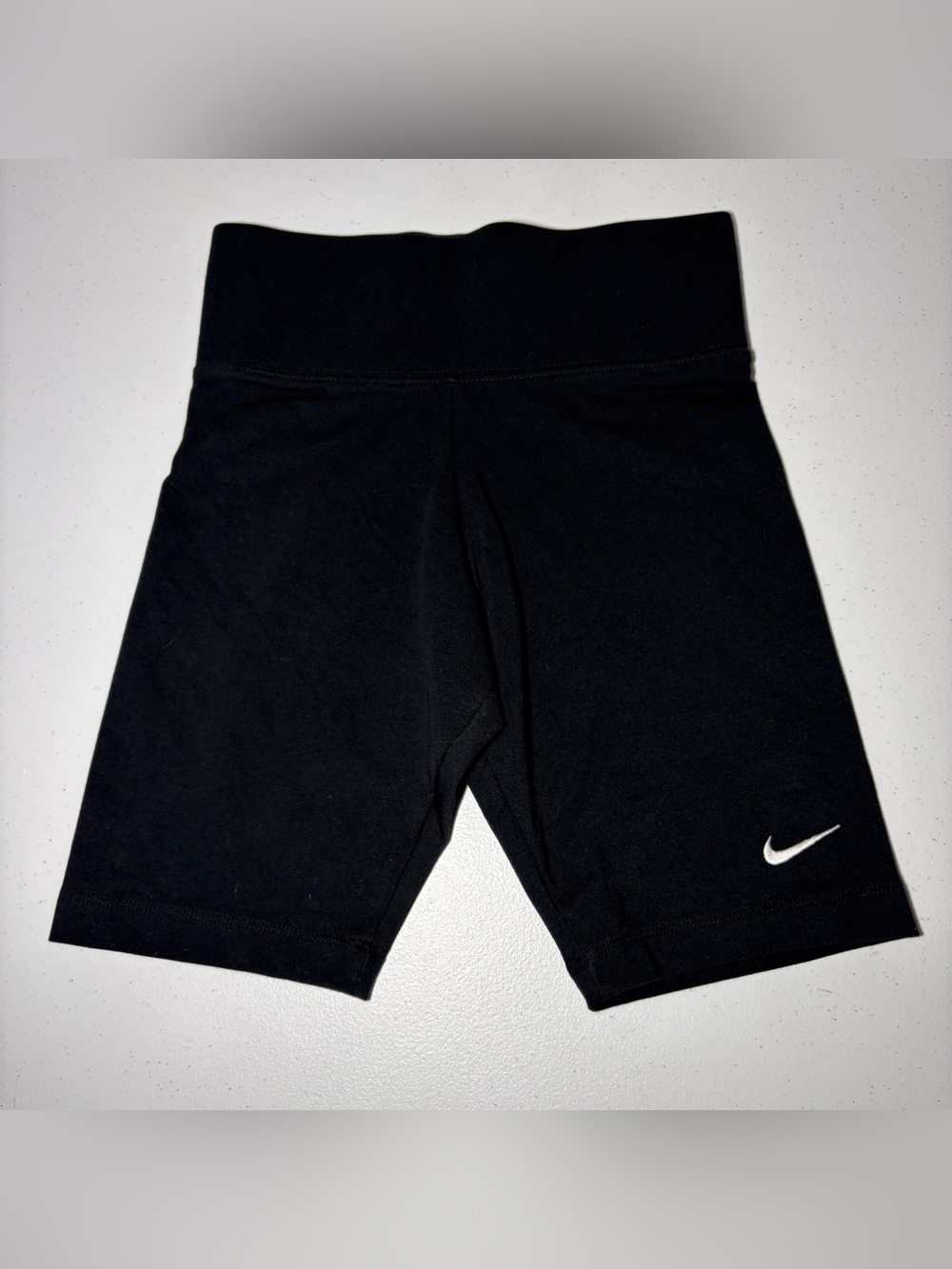 NWT Nike Women’s XS Biker Shorts Tight Fit Black Pull On Stretch 8in inseam
